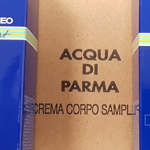 CREMA RICCA PER IL CORPO 240ML BOX DA 12 PEZZI DA 20ML